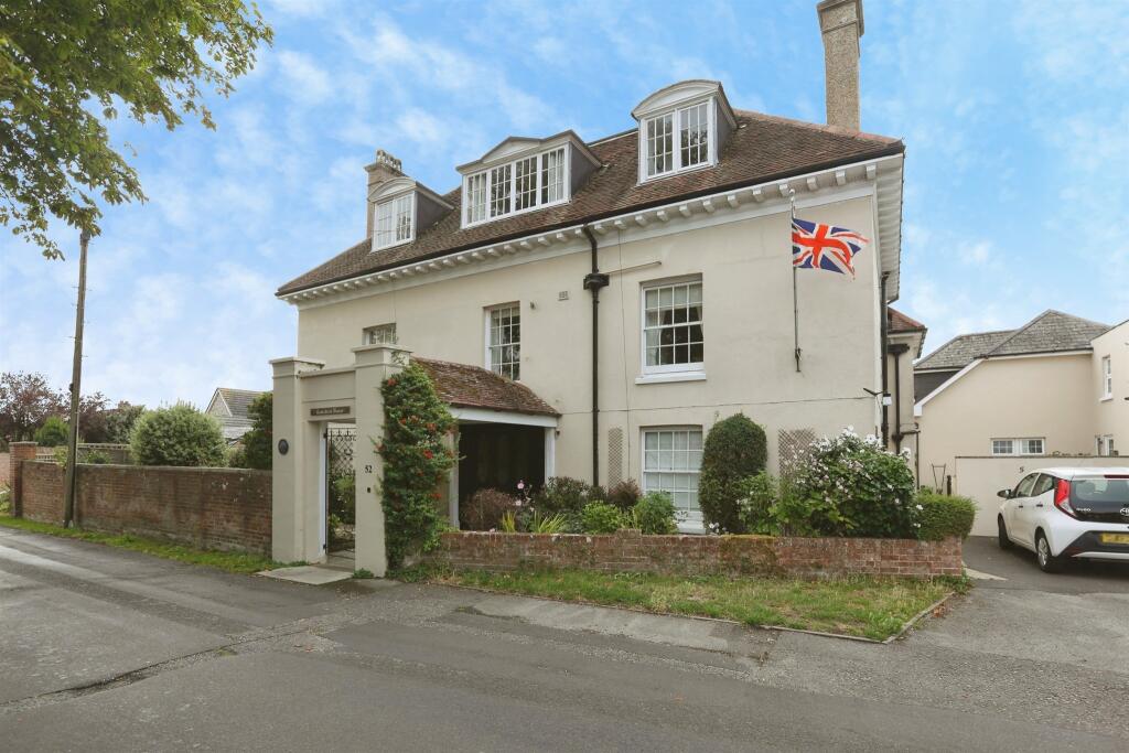 Apartment in Fareham, Heathfield - View 2