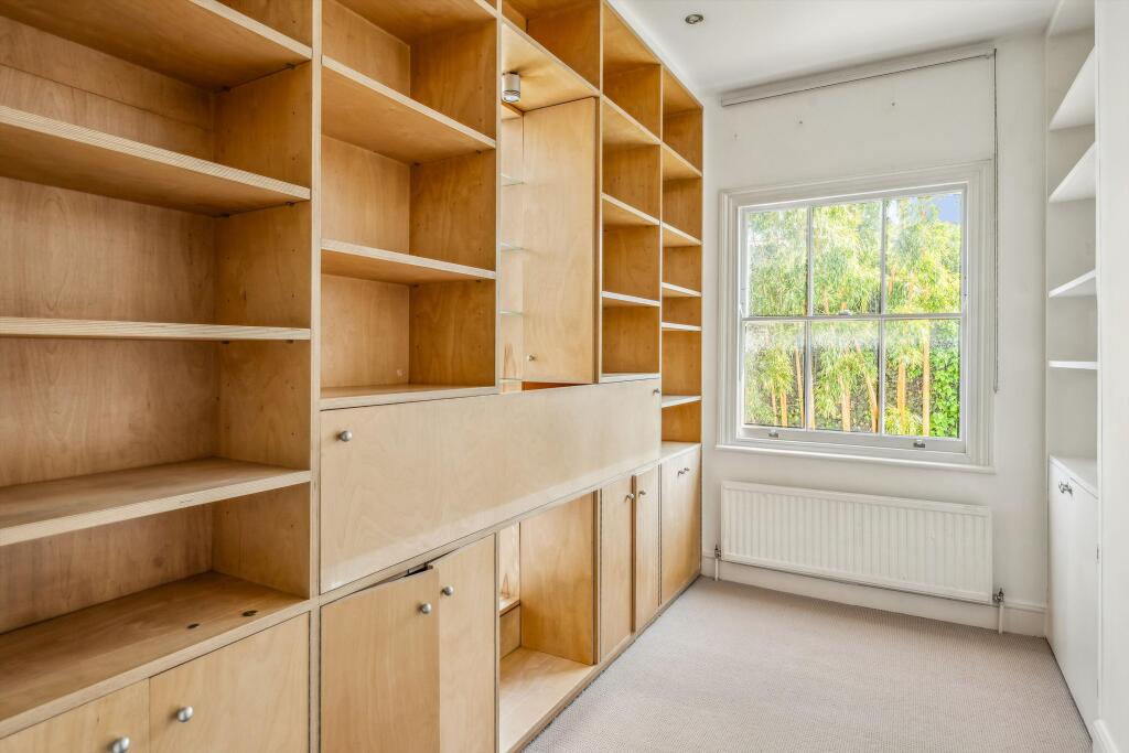 4 bedroom terraced house for rent