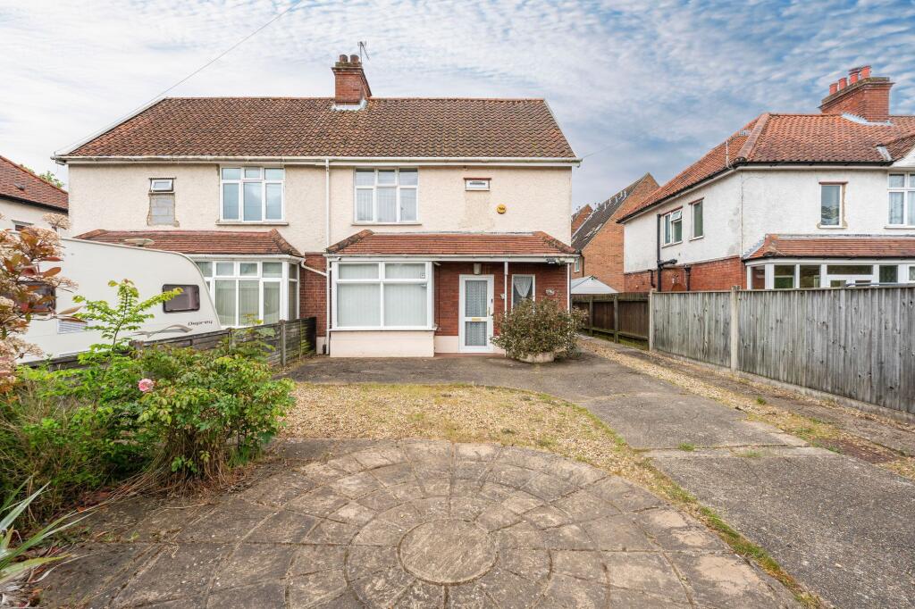 Main image of property: Earlham Green Lane, Norwich