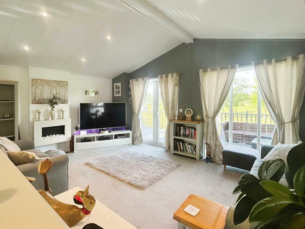 Wentworth Drive, Tydd St Giles, Wisbech, Cambridgeshire, PE13 5NZ photo 3