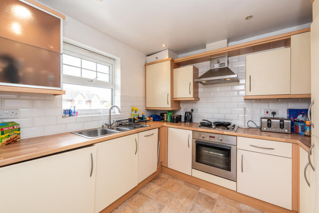Bethel Grove, Liverpool, Merseyside, L17 photo 2