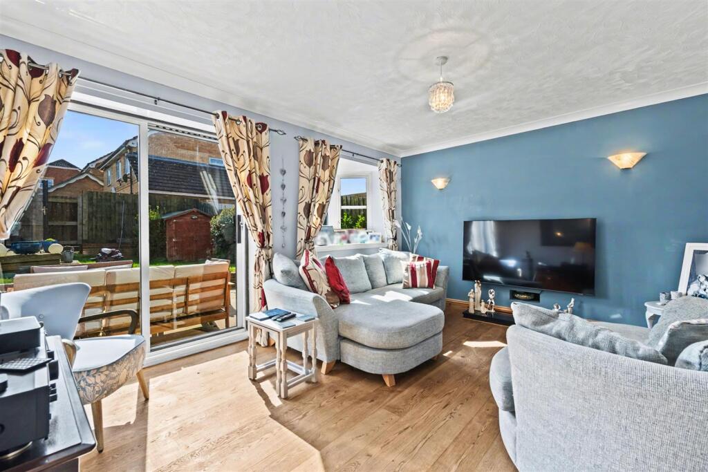 House in Great Oakley, Danesholme - View 5