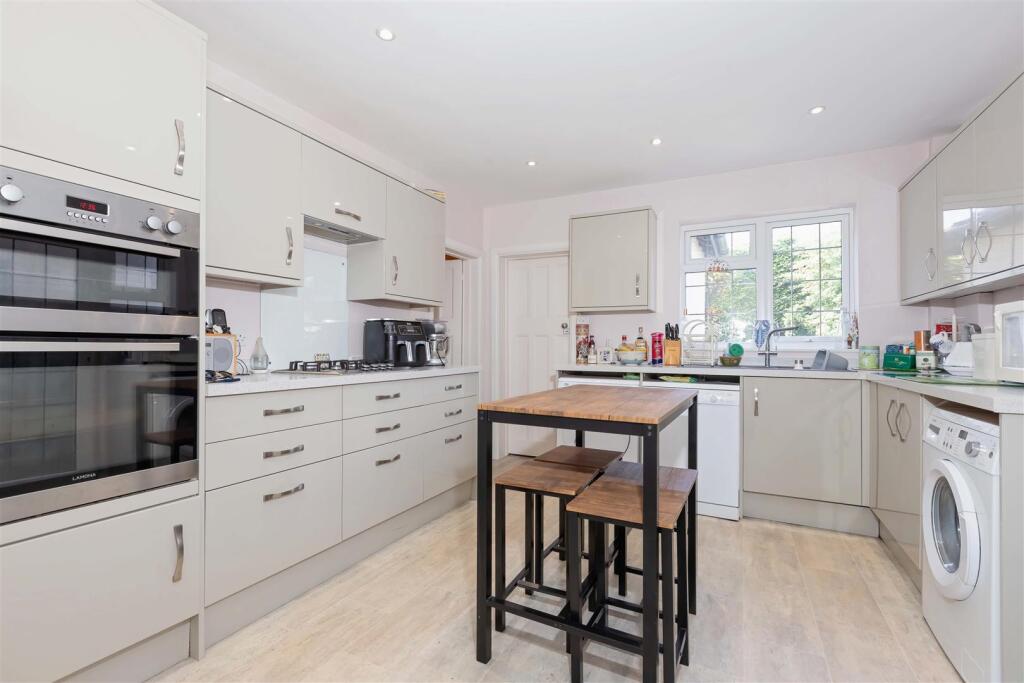 Windsor Road, Worthing photo 5