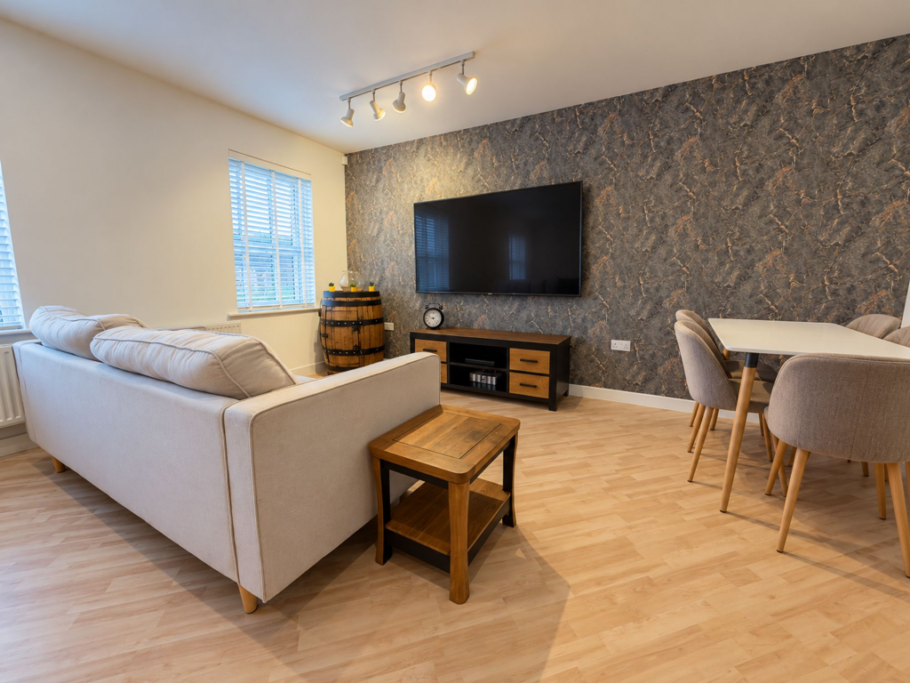 Apartment in Southampton - View 3