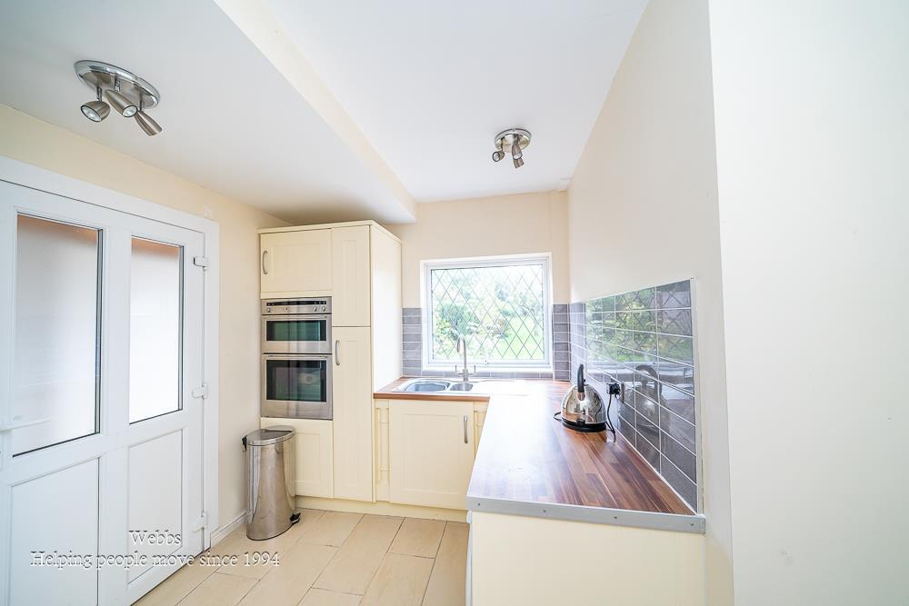 House in Walsall, Barn's Lane, Stubbers Green - More