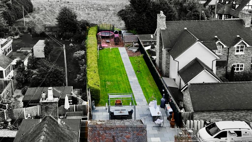 House in Stafford, Swynnerton - View 4