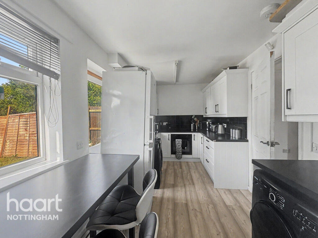 House in Rushcliffe, Compton Acres - View 2