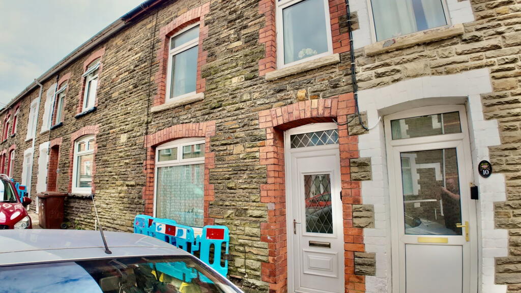 House in Pengam, Caerphilly - More
