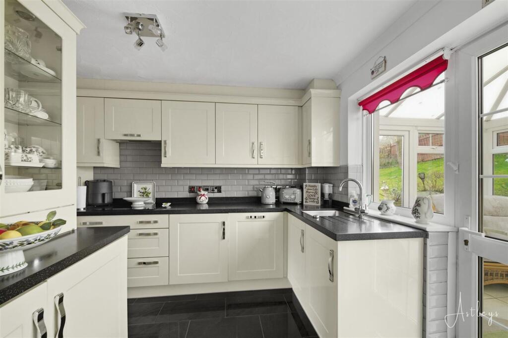 House in Swansea, Morriston - View 4