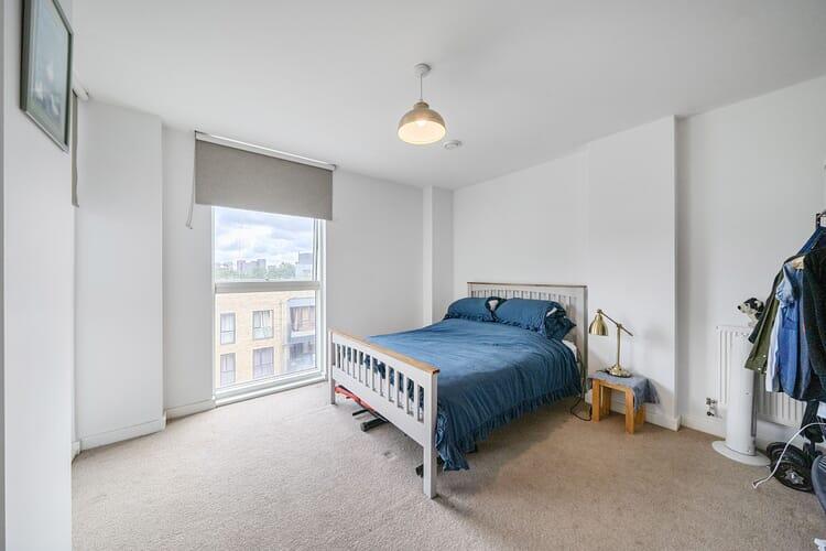 Apartment in Harrow - More