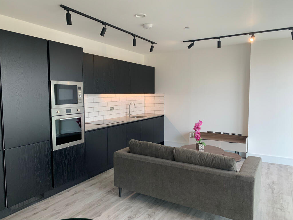 Apartment in London - View 2