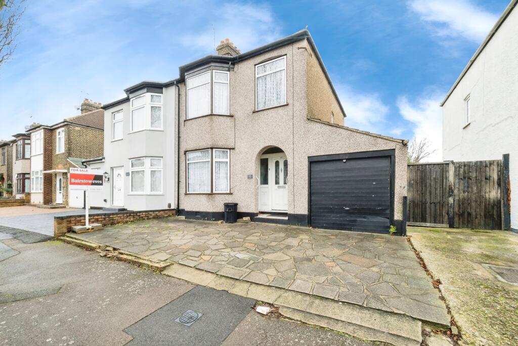 Main image of property: Hainault Road, Romford, RM5