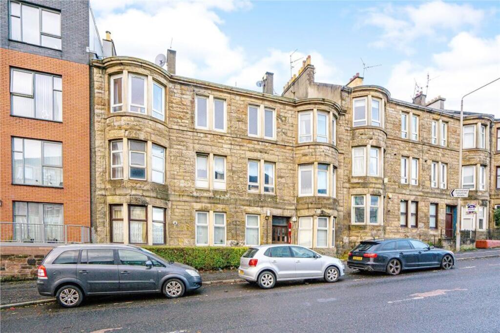 Main image of property: 225, Bearsden Road, Flat 2-1, Anniesland, Glasgow West End, G131DH