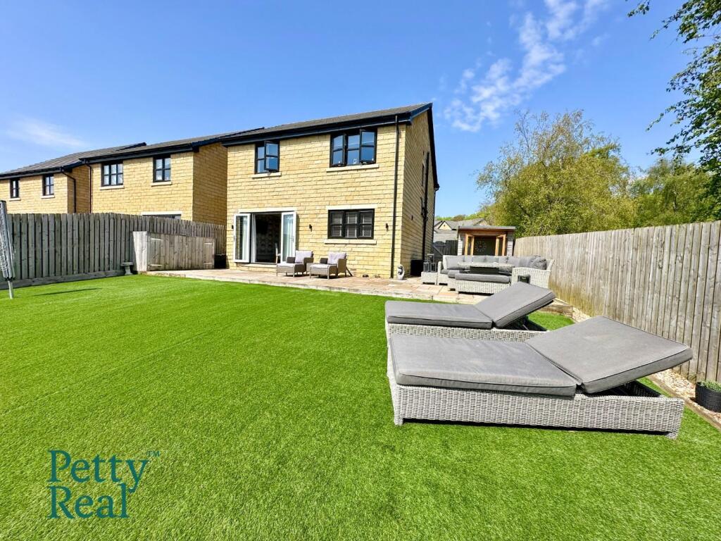 Towler Drive, Colne - More