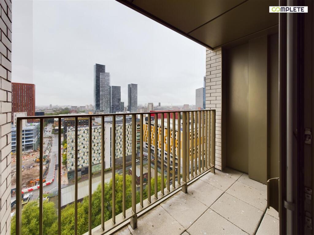 Apartment in Manchester, City Centre - View 2