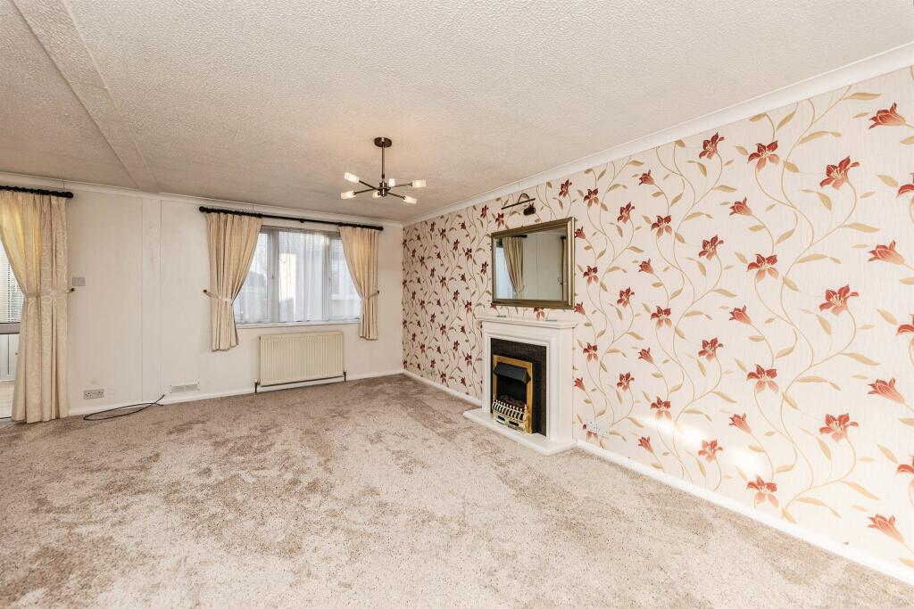 House in Wakefield - View 3
