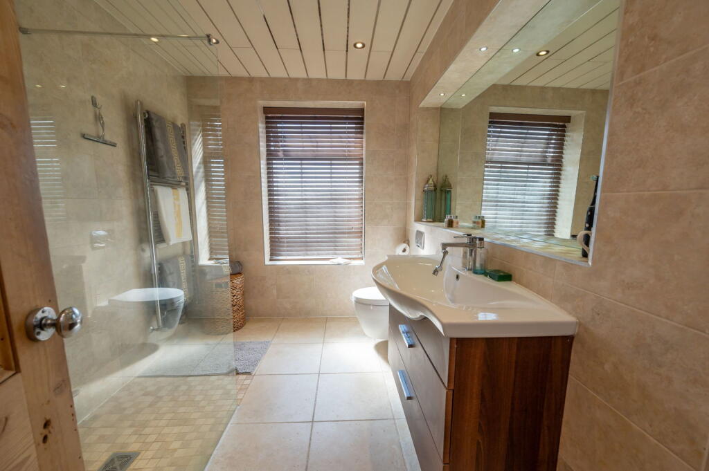 Additional image 14 of Extended home with stunning open-plan kitchen & garden room – Bissell St, Quinton, Birmingham B32 1AH