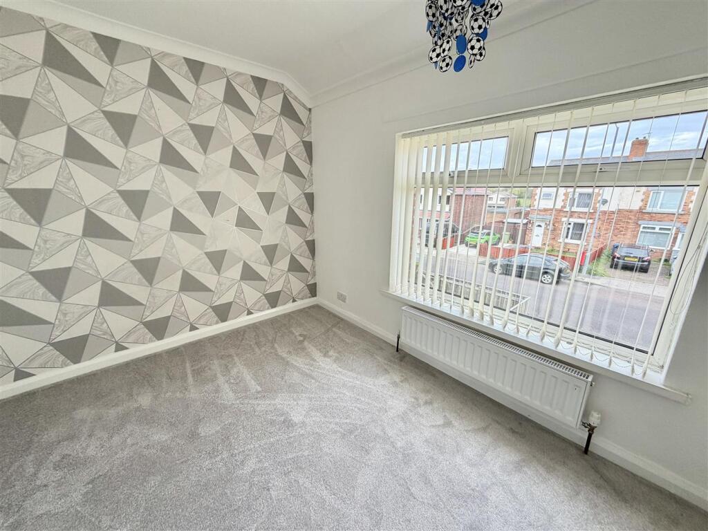 House in Houghton-le-Spring, Dairy Lane Estate - More