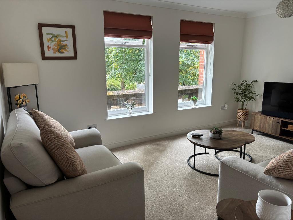 Main image of property: Park Avenue, Hull, HU5 3EY