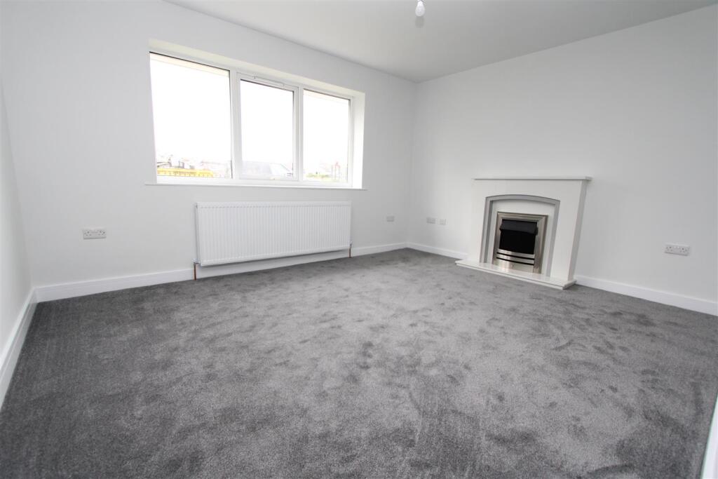 Kings Drive, Wrose, Bradford - View 2