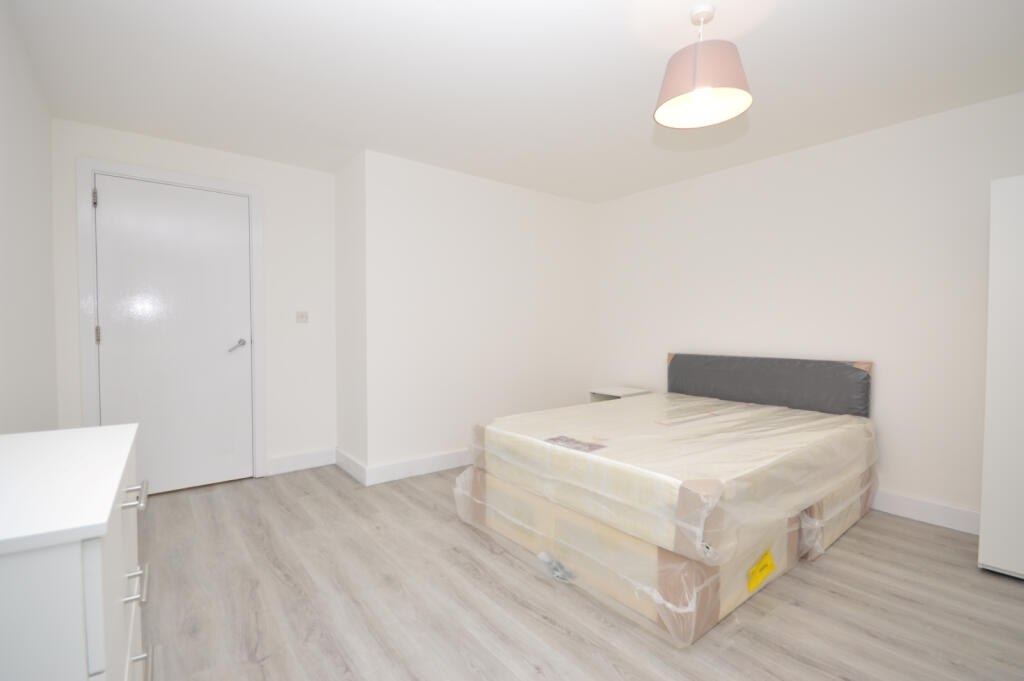 Apartment in London - More