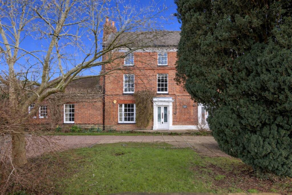 Main image of property: The Green, Chartham