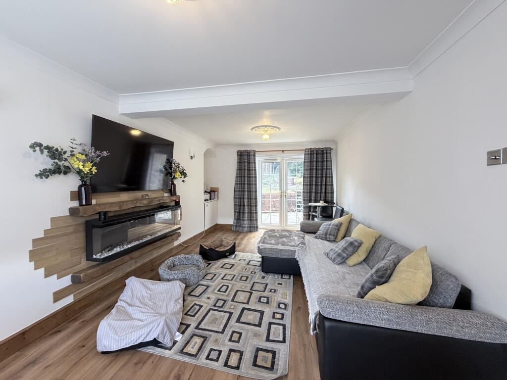 House in Ynysybwl - View 2