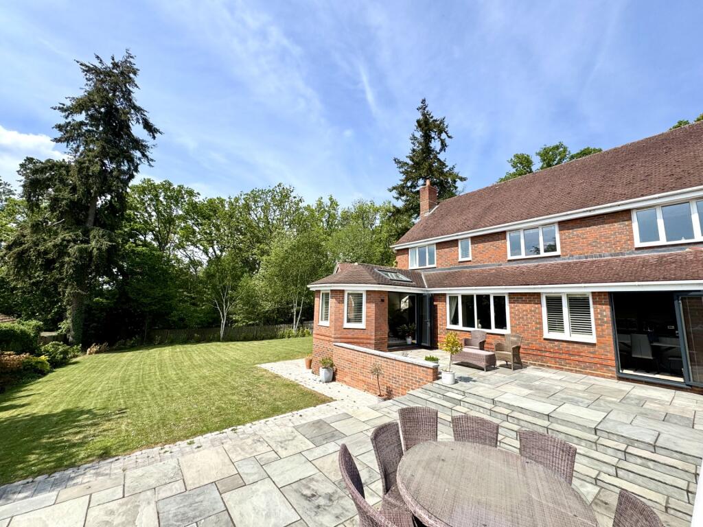 House in Hart, Hartley Wintney - View 2