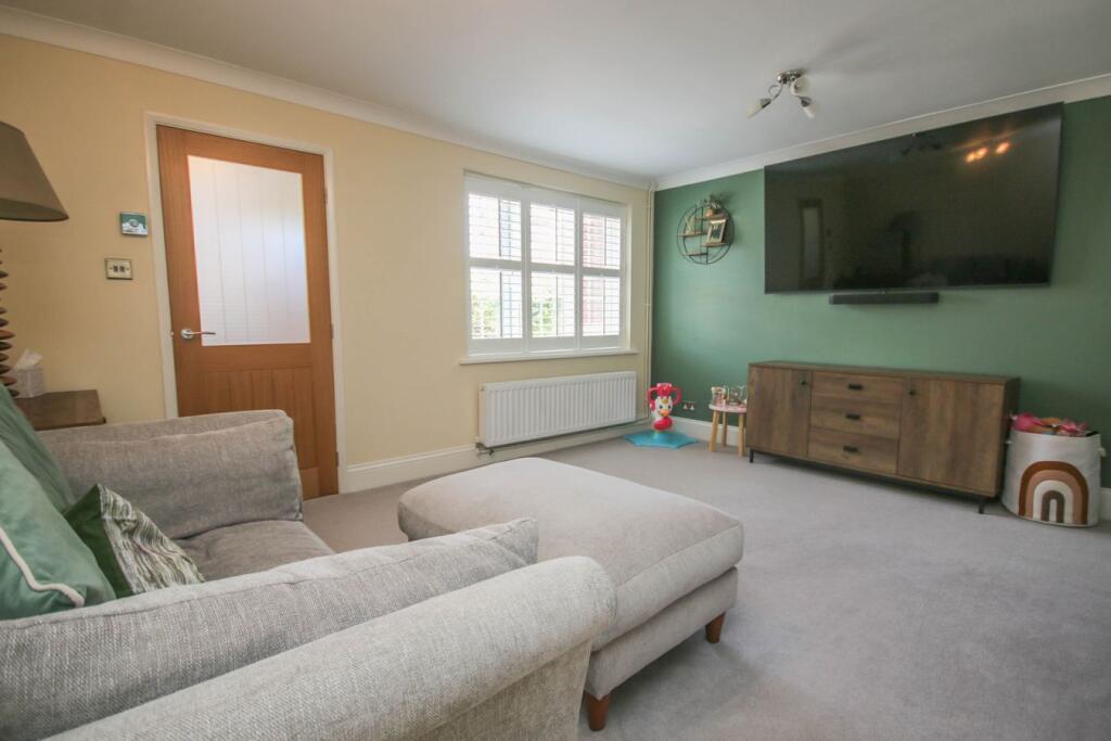 House in King's Lynn and West Norfolk, North Wootton - View 4