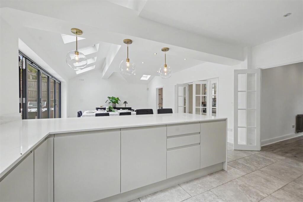 House in Ilkeston - More