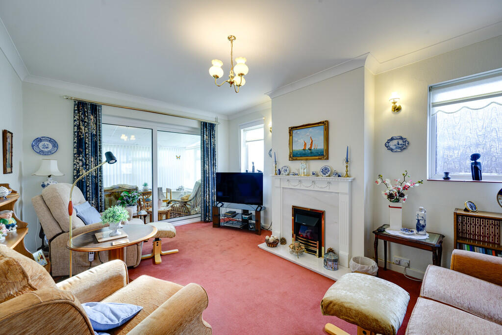 Ferry Road, Felixstowe photo 4
