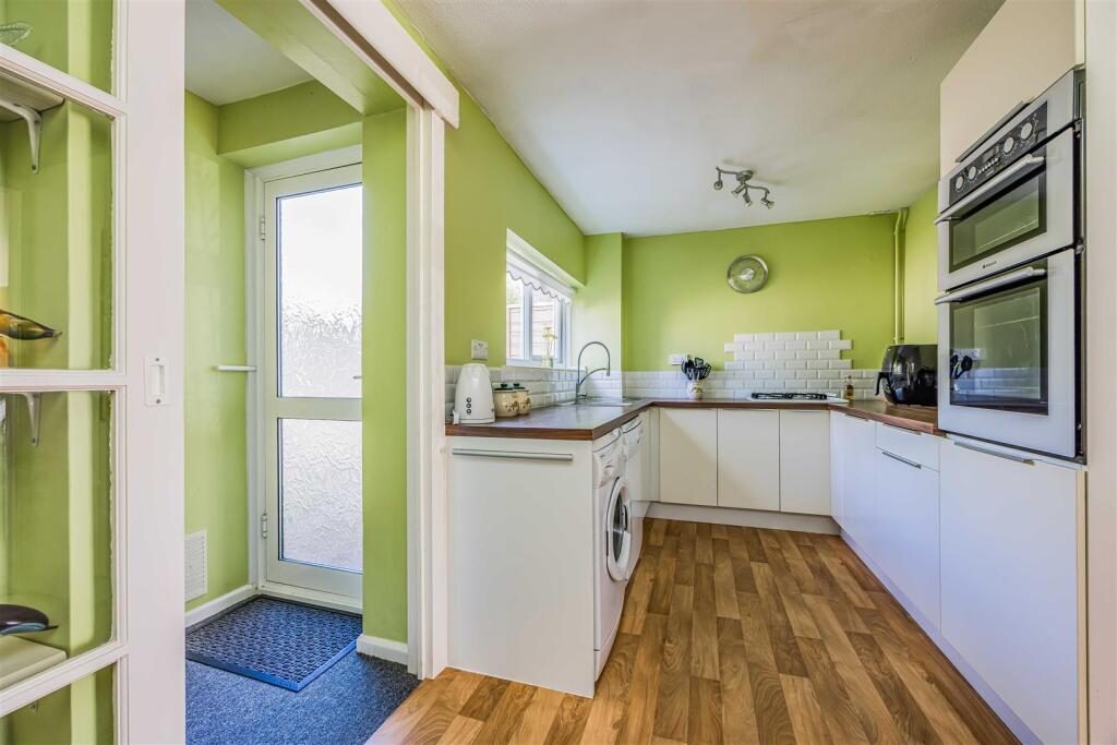 Sidlesham Close, Hayling Island photo 4