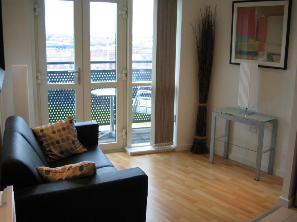 Main image of property: MASSHOUSE 1 BED WITH BALCONY AND OVERLOOKING CITY PARK