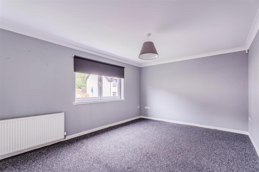 Apartment in Motherwell - More