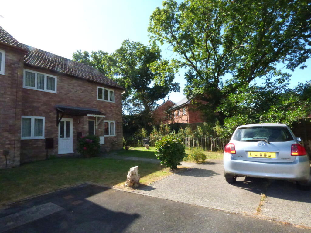 Main image of property: Hillbrook Close Waunarlwydd Swansea Sa5 4qd