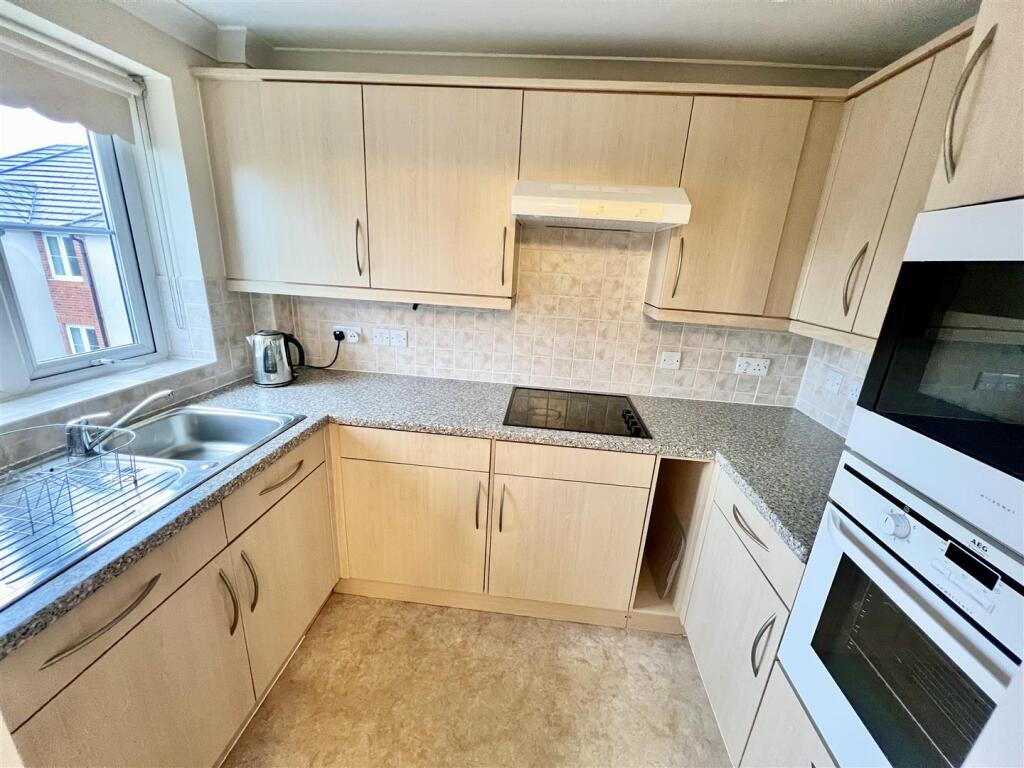 Additional image 9 of Stratford Road, Hall Green, Birmingham