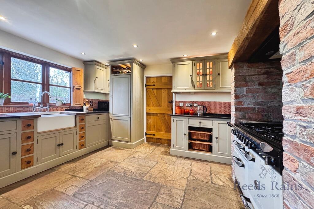South Duffield Road, Osgodby, Selby, North Yorkshire, YO8 photo 2