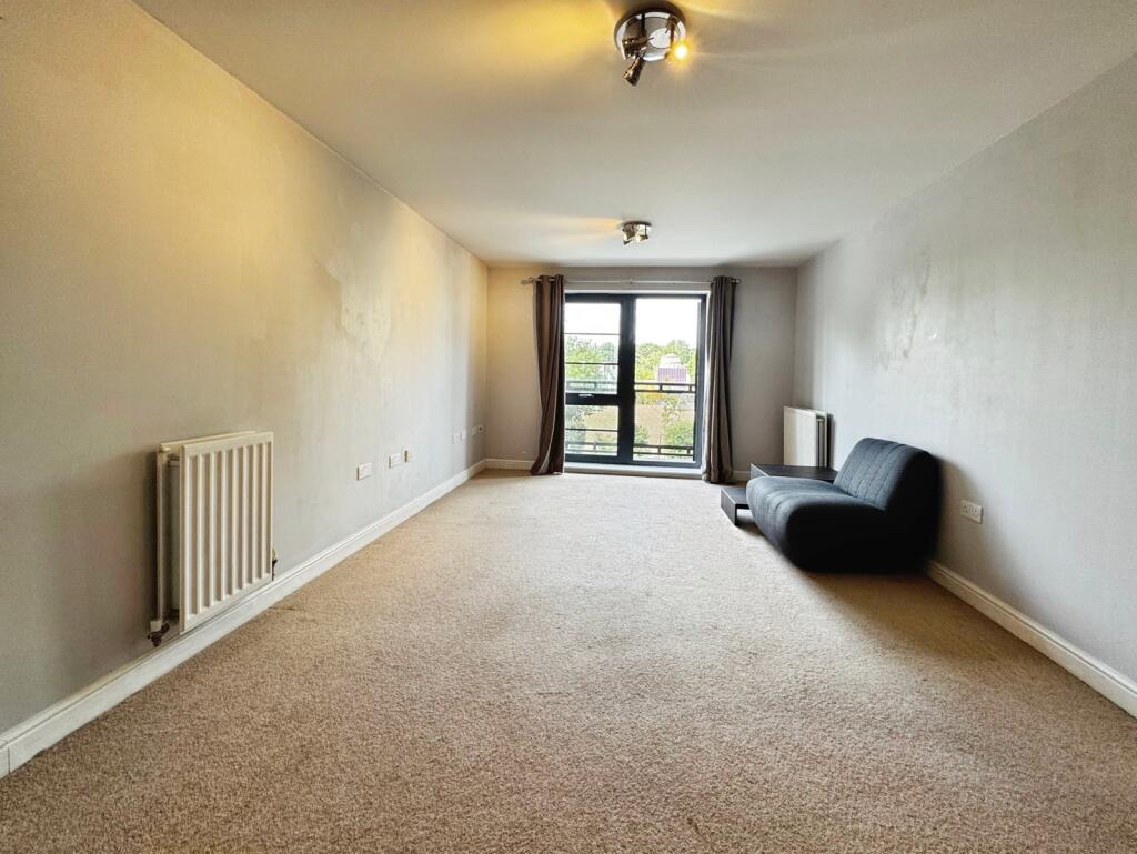 Apartment in Rushmoor, Farnborough Business Park, Farnborough - View 4