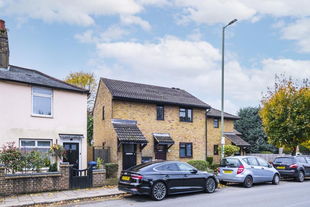Main image of property: St. Albans Road Barnet EN5