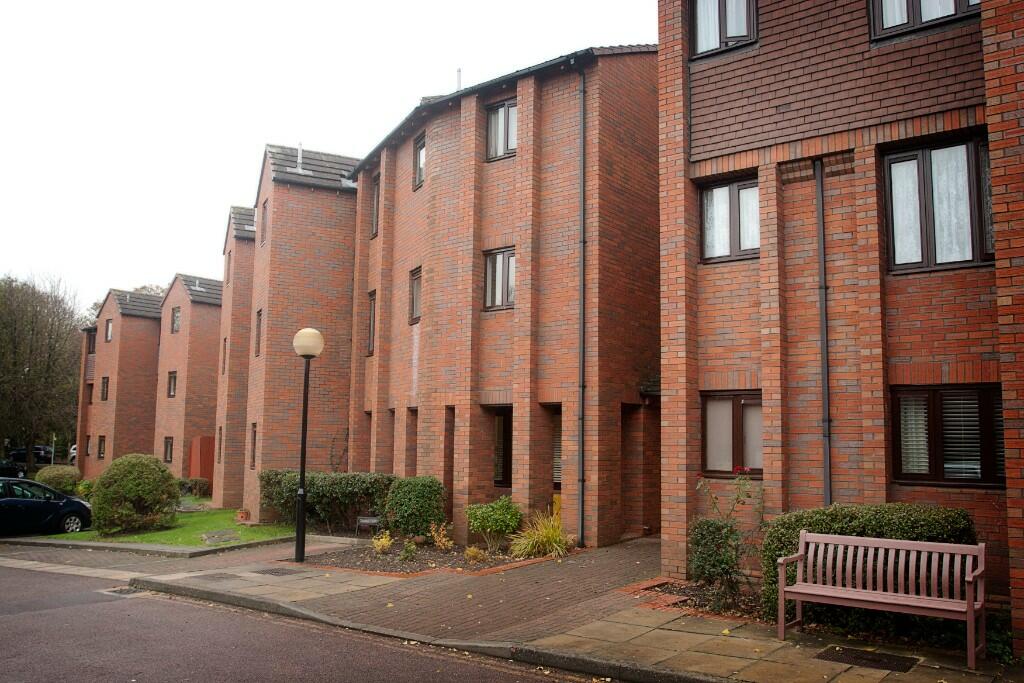 Main image of property: Bridge Court, Bridge Street, Neston CH64 9WE