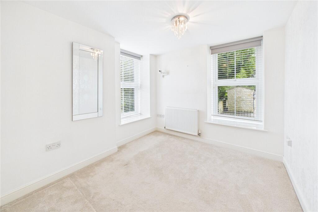 Apartment in Bristol - View 5
