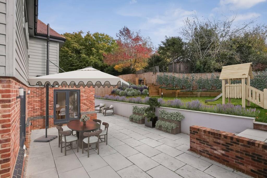 House in Tandridge, Oxted - View 4