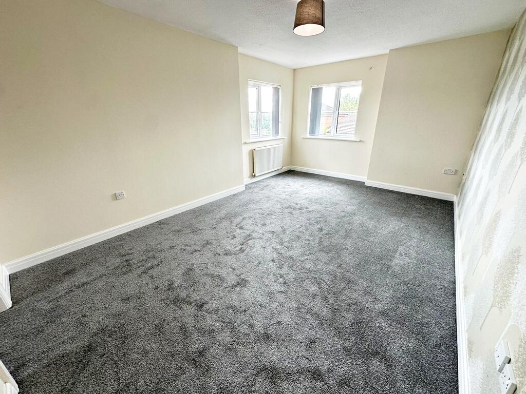 Apartment in Bolton, Westhoughton - View 2