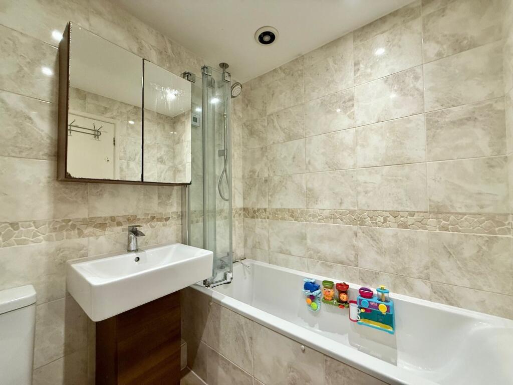 Additional image 11 of Doulton Gardens, Whitecliff, BH14