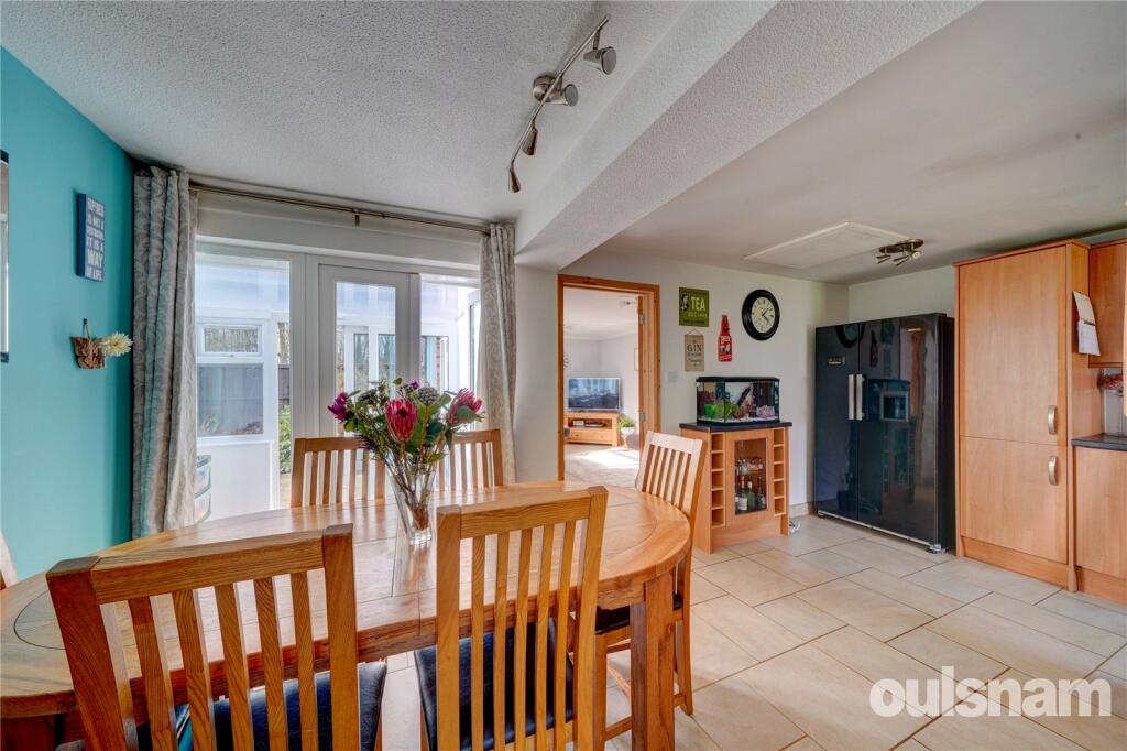 Hunters Way, Droitwich, Worcestershire, WR9 - View 2