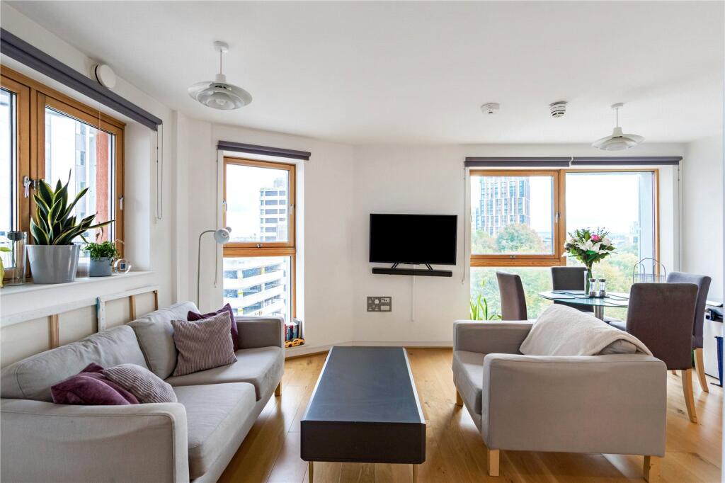 Main image of property: Broad Weir, Bristol, Somerset, BS1