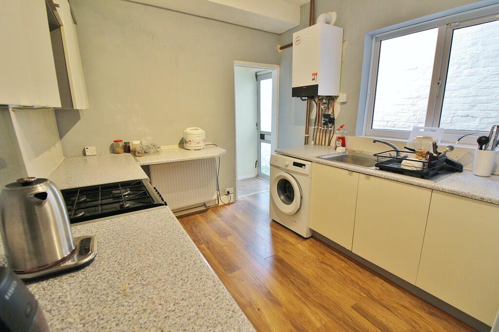 Barnes Road, Fratton photo 3
