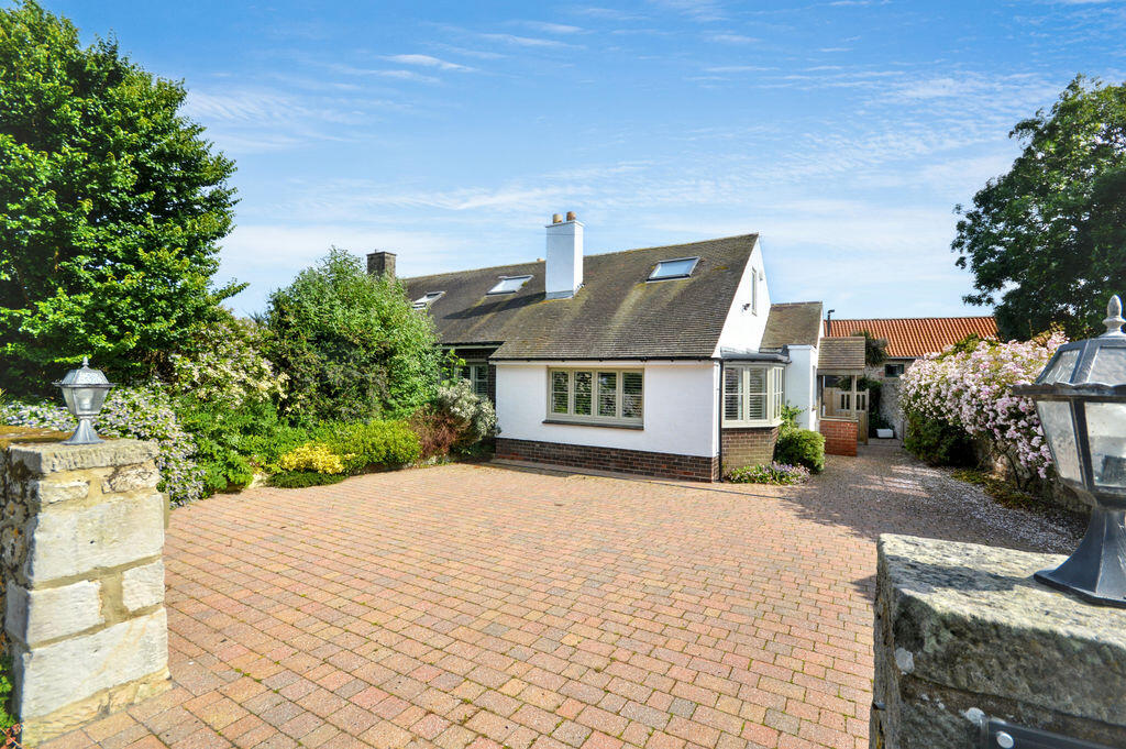 Radcliffe Road, Bamburgh - View 3