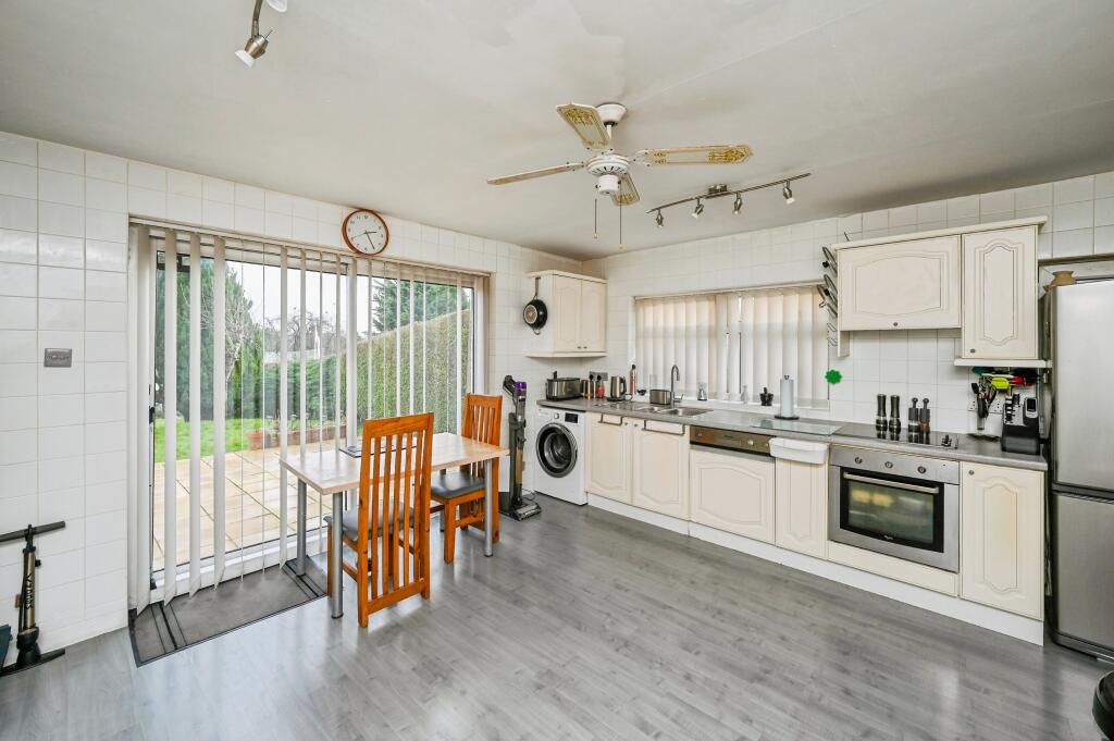 Main image of property: Garnon Street, Mansfield, NG18