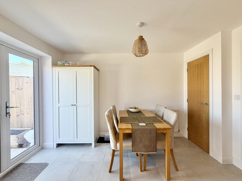 House in Taunton, Killams Park - View 5